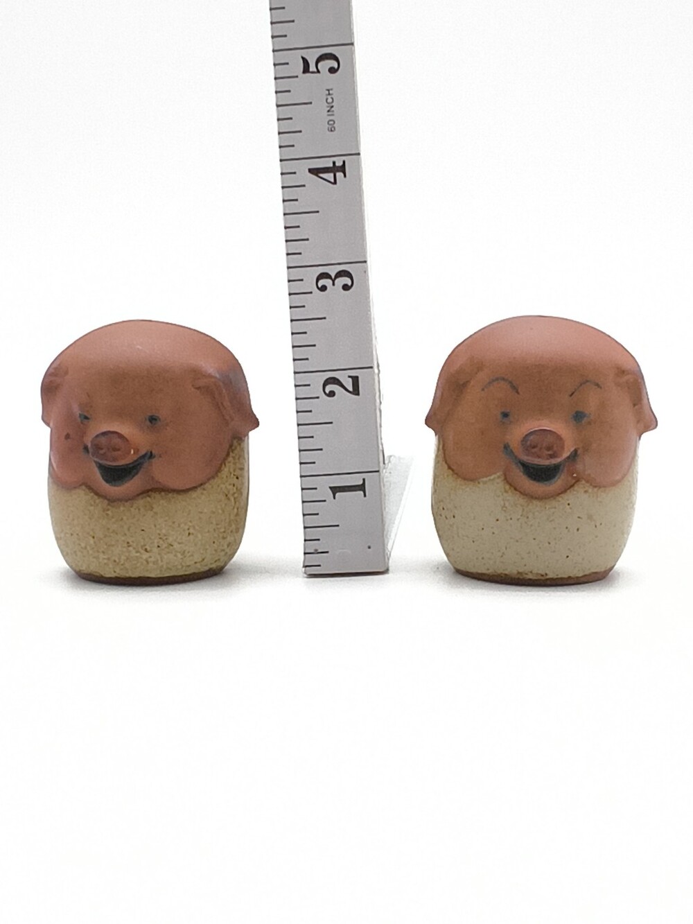 Charming Vintage Japan Stoneware Pig Salt & Pepper Shakers - Picture 3 of 13